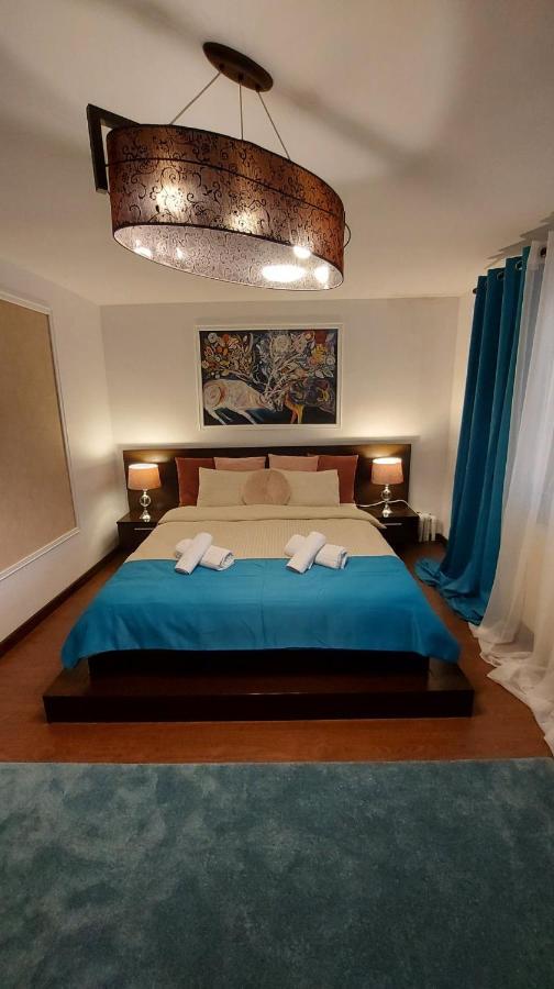 Hotel Ambiennt à Bucarest Extérieur photo