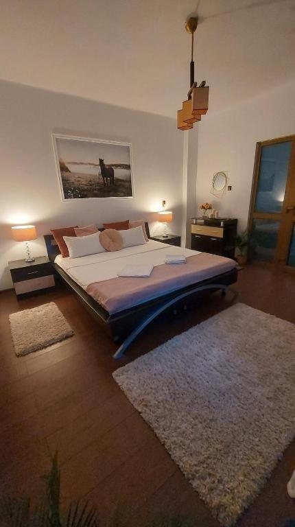 Hotel Ambiennt à Bucarest Extérieur photo